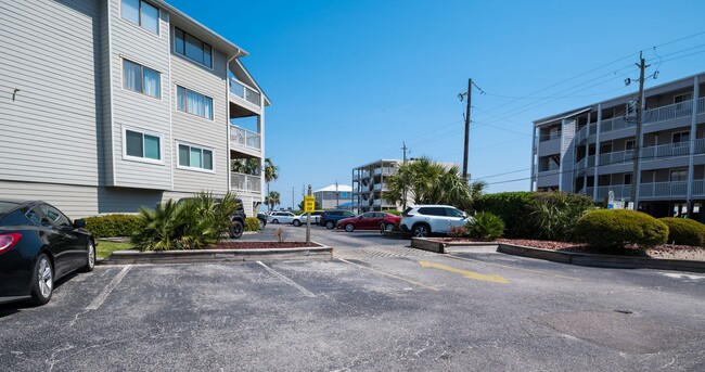 Building Photo - SHORT TERM ONLY The Breakers