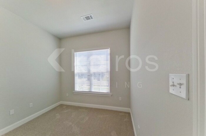 Building Photo - 4842 Mokki Ln