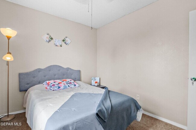 Building Photo - 11556 Tony Ponce Dr