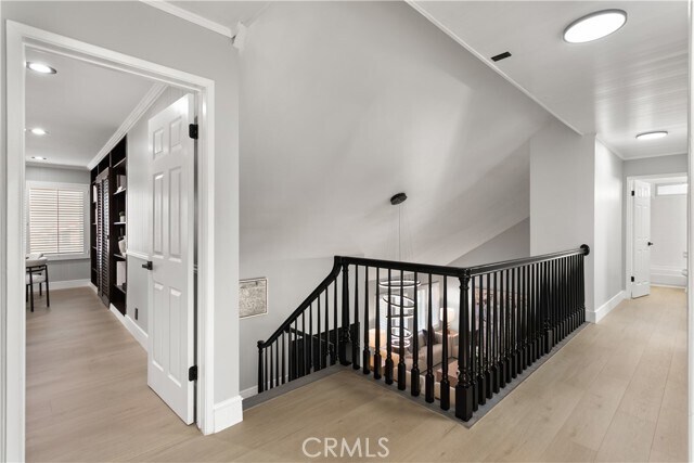 Building Photo - 9882 Kings Canyon Dr
