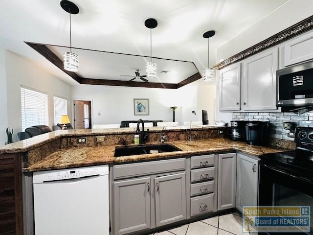 Building Photo - 1 Torrey Pines Dr