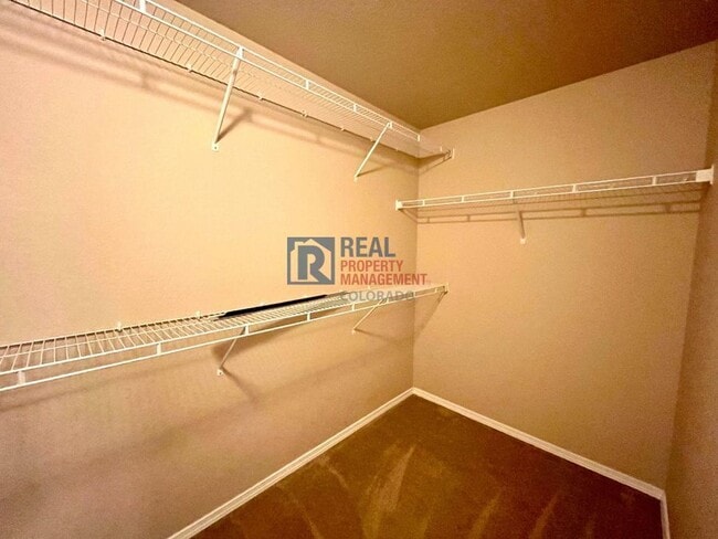 Building Photo - 10776 Forest Creek Dr