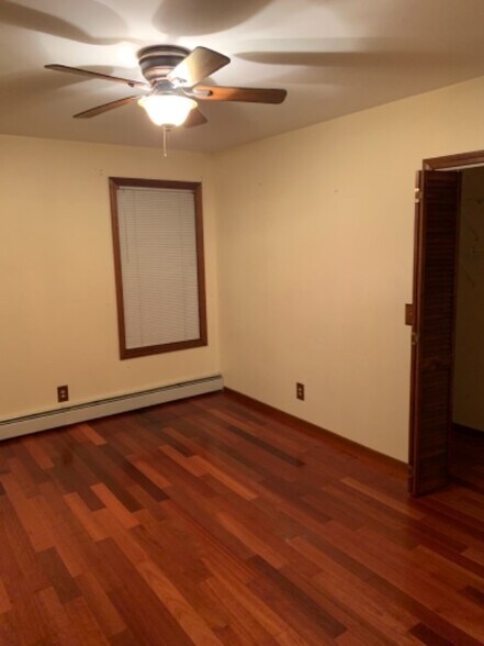 Building Photo - 163 Prospect St