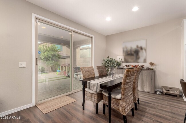 Building Photo - 5418 S Vincent