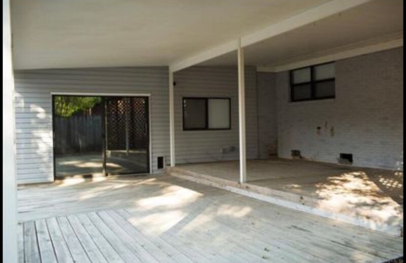 Building Photo - 1007 Rainbow Ave
