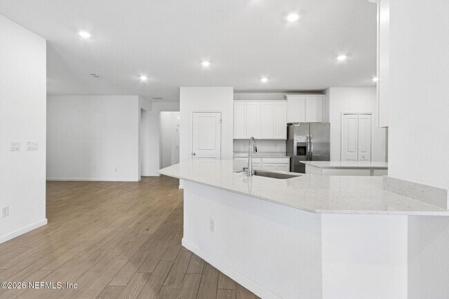 Building Photo - 3012 Granary Pk Ave