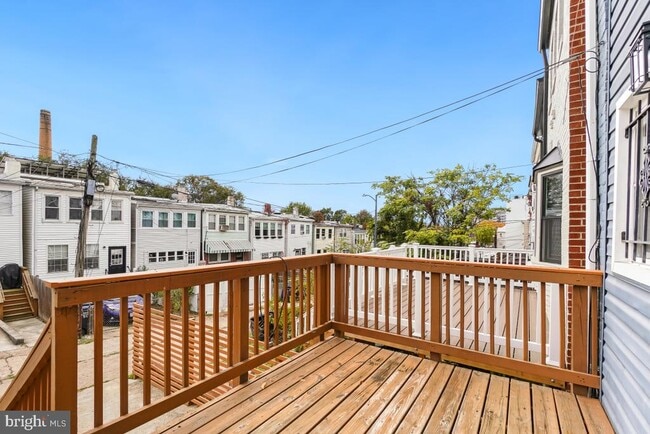 Building Photo - 1949 H St NE