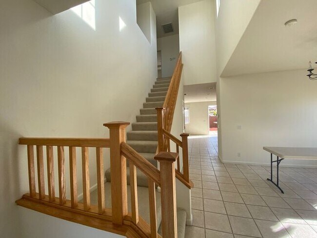 Building Photo - Mediterranean-style 4-bedroom in Seaside Highlands!