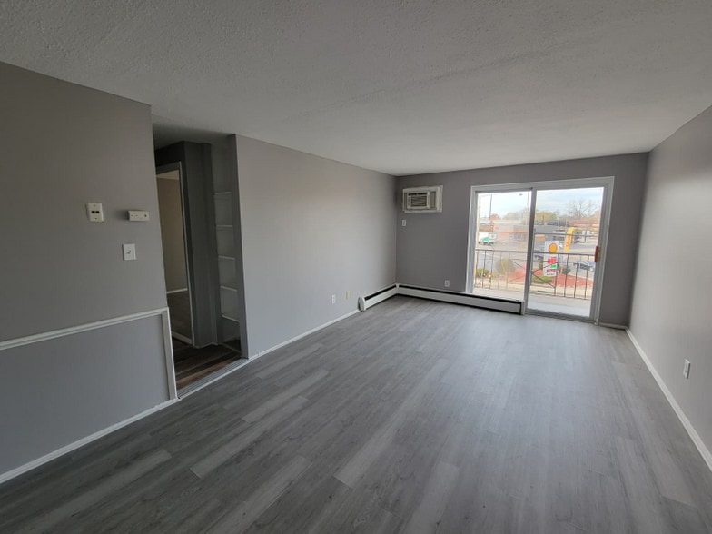 Primary Photo - 13420 Euclid Ave