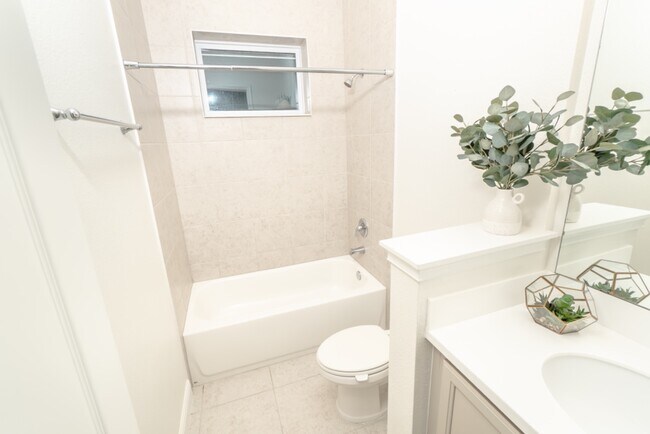 Building Photo - Dog-Friendly Laureate Park Home | 3 Bedrooms + Office Near Trails