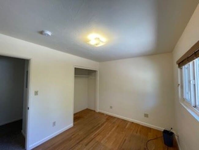 Building Photo - One of Kind 4 bedroom, 2 bath house with P...