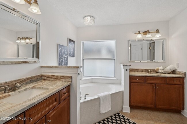 Building Photo - 10008 Sifton Ct