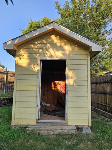 Building Photo - 1524 Marion Dr