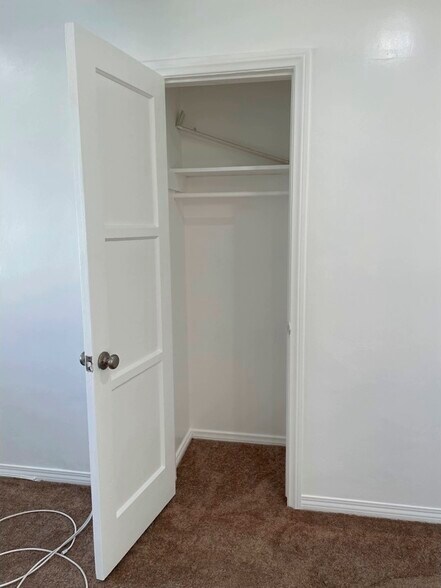 Living Room Closet - 10045 S Wilton Plz