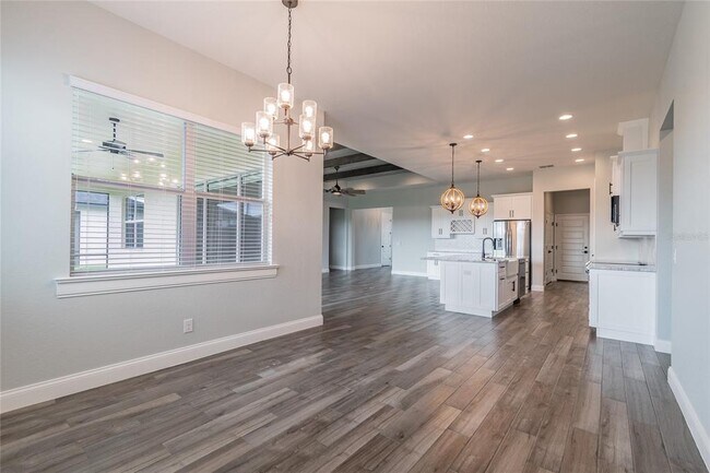Building Photo - 6753 Bentridge Dr
