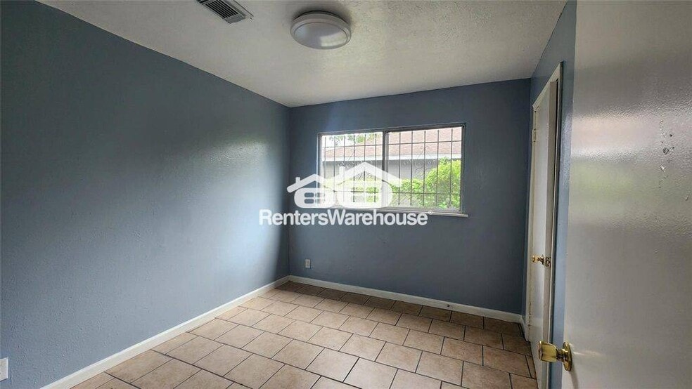 Building Photo - 6114 Hartwick Rd