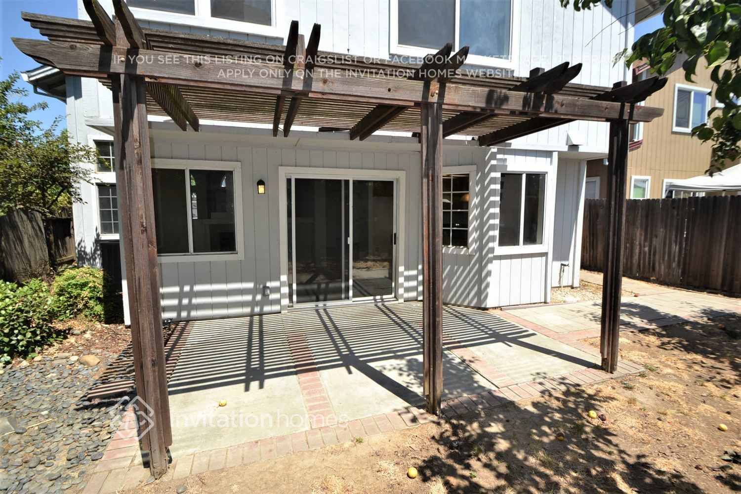 Building Photo - 4008 Tawny Meadow Way