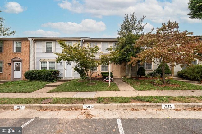 Primary Photo - 6320 Lightburn Ct