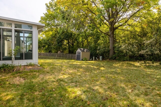 Building Photo - 2037 Sutter Pkwy