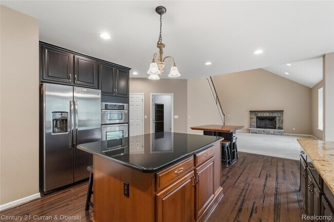 Building Photo - 50738 Calvert Isle Dr