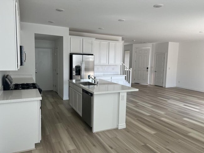 Building Photo - 2825 Overlook Brk St
