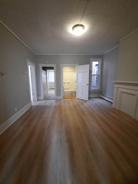 Primary Photo - 201-209 13th St