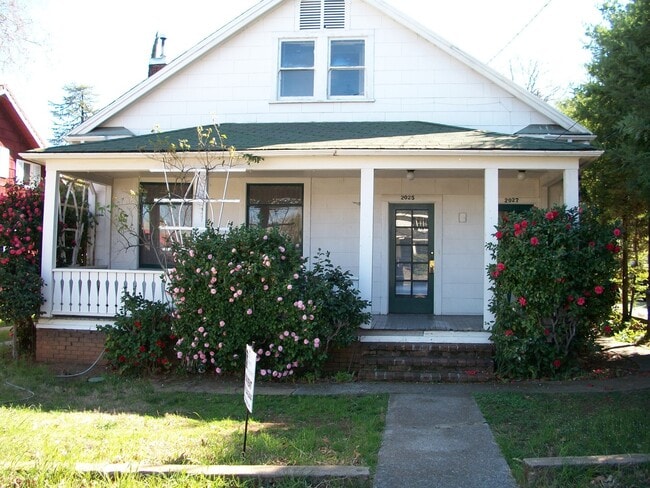 Primary Photo - 2023 Placer St