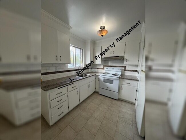 Building Photo - 1625 Cavallo Rd