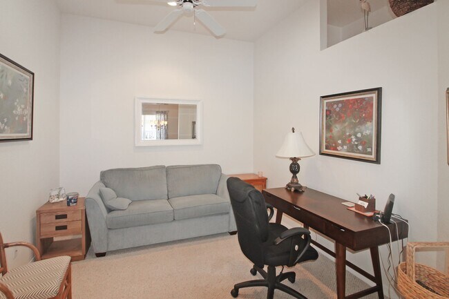 Building Photo - Waterford Annual Villa For Rent