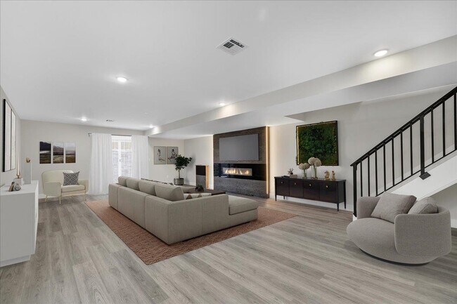 Building Photo - 327 69th St