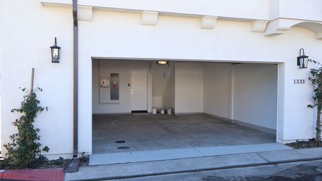 Building Photo - FOR RENT!! Brand New Townhome in El Cajon FOR RENT!!