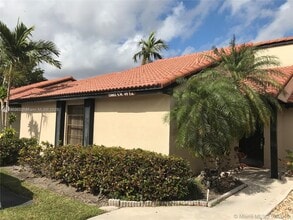 Building Photo - 15065 SW 49th Ln