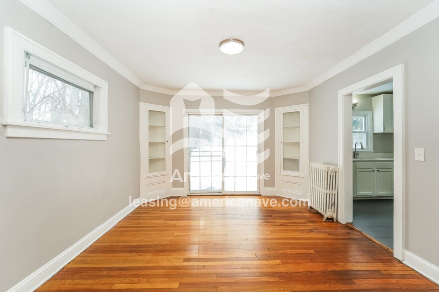 Building Photo - 3916 Orchard Rd