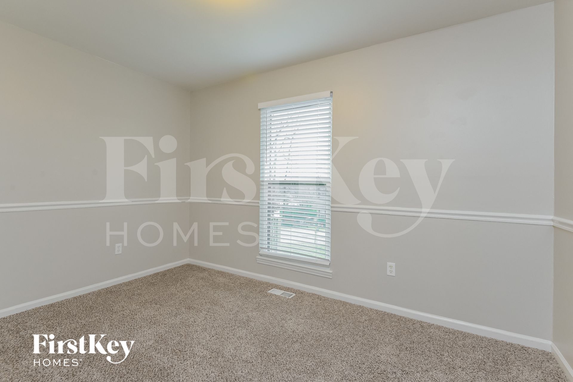 Building Photo - 109 Pinehurst Rd