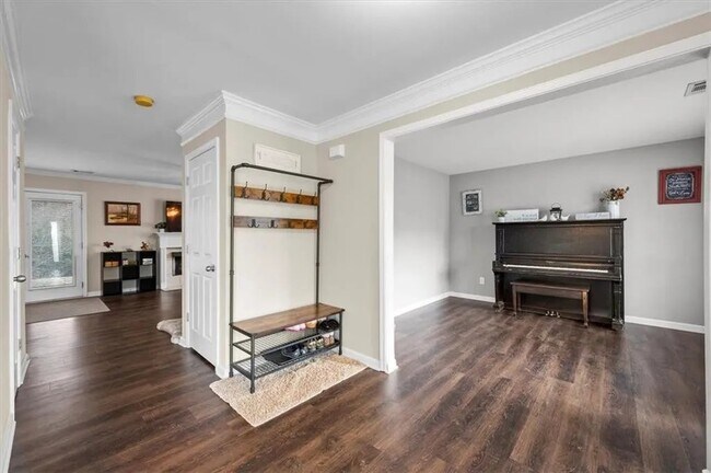 Building Photo - 8805 Penbrooke Ct