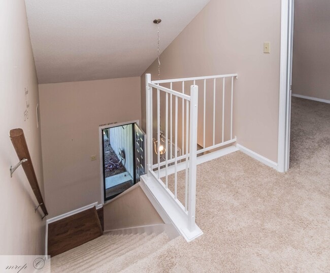 Building Photo - Spacious & Renovated Townhouse in Willow Run * Goldsboro