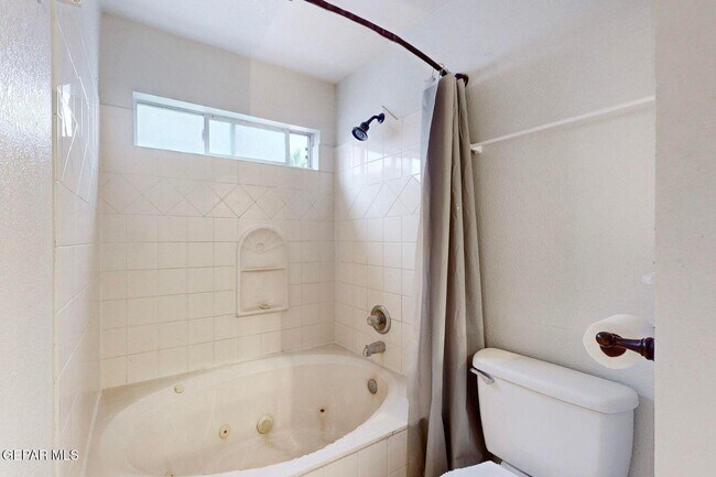 Building Photo - 4409 Loma Clara Ct