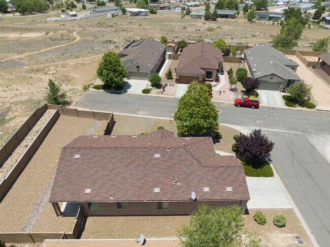 Building Photo - 3 bedrooms plus a den, 2 bath home in Brig...