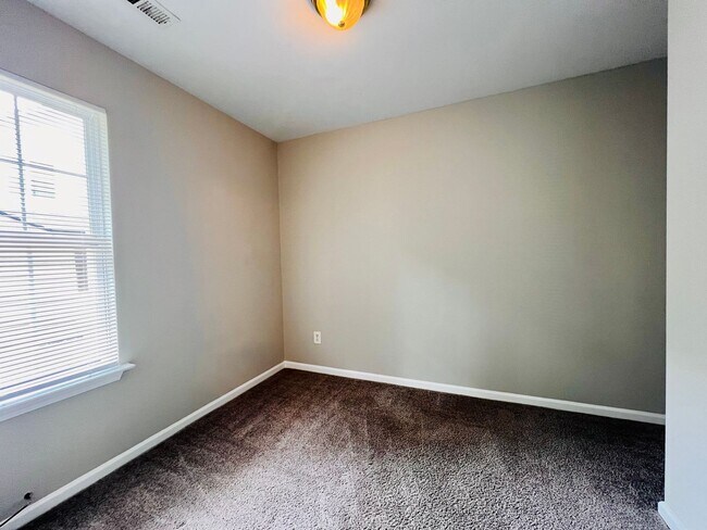 Building Photo - 3416 Kelsey Emma Ct