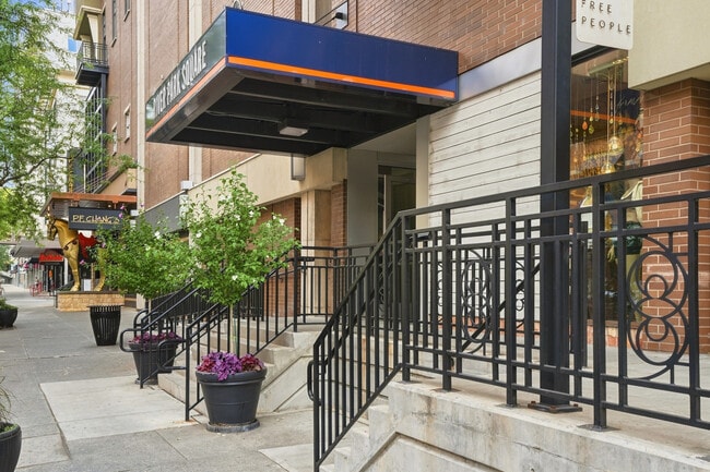 Building Photo - 809 W Main Ave