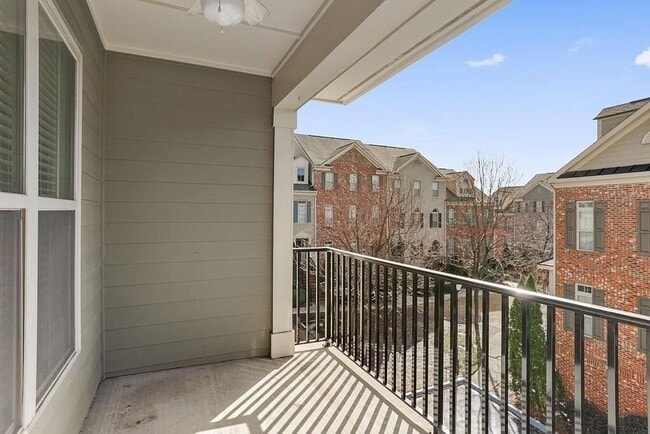 Building Photo - 210 Le Gran Cove NE