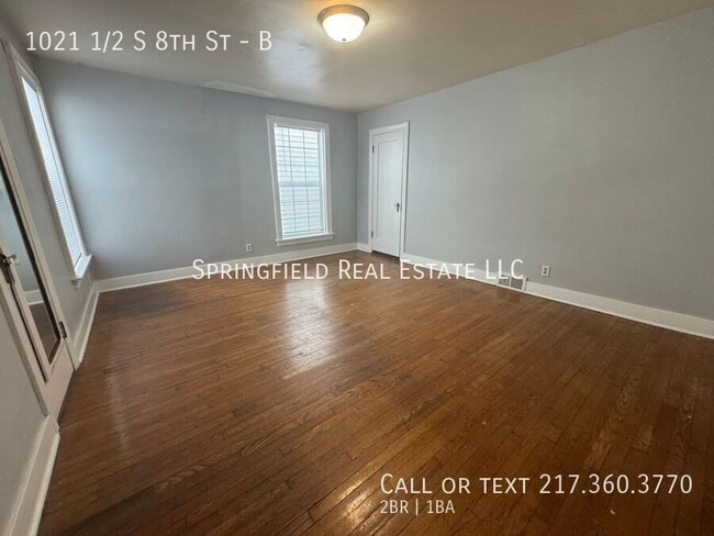 Building Photo - 1021 1/2 S 8th St-B
