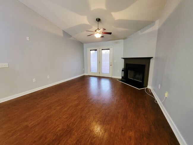 Building Photo - 339 Westbend Dr