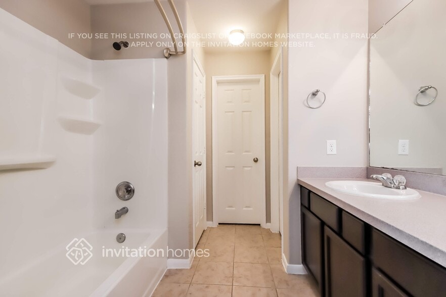 Building Photo - 18702 Walden Glen Cir