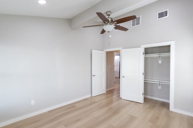 Building Photo - 2830 Bay Oaks Harbor Dr