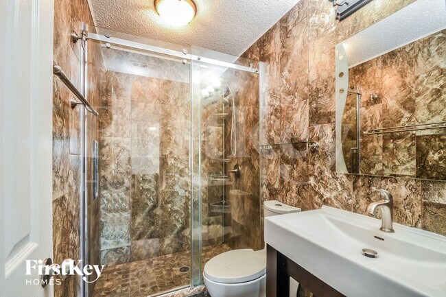 Building Photo - 19528 Windwood Pkwy