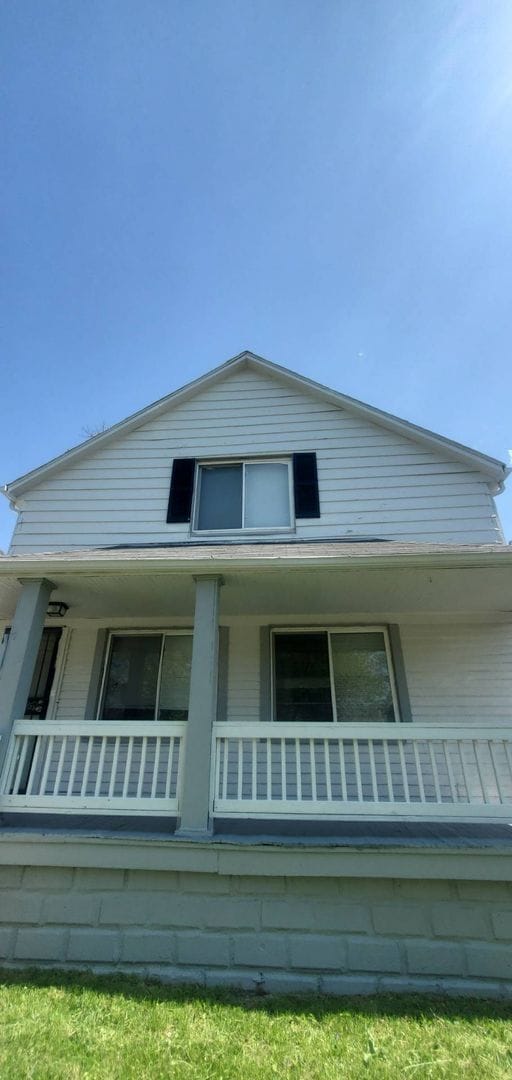 Building Photo - Charming 4-Bedroom Property in Prime Location