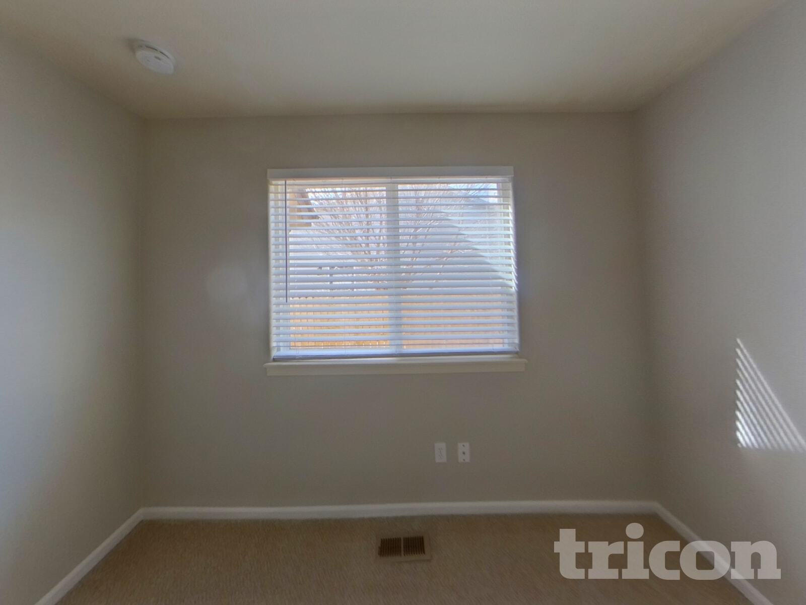 Building Photo - 1508 Ponderosa Dr