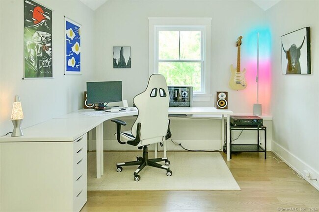 Building Photo - 17 Stony Brook Rd