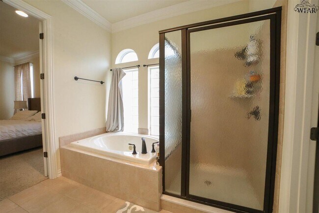 Building Photo - 4919 Silver Crest Dr